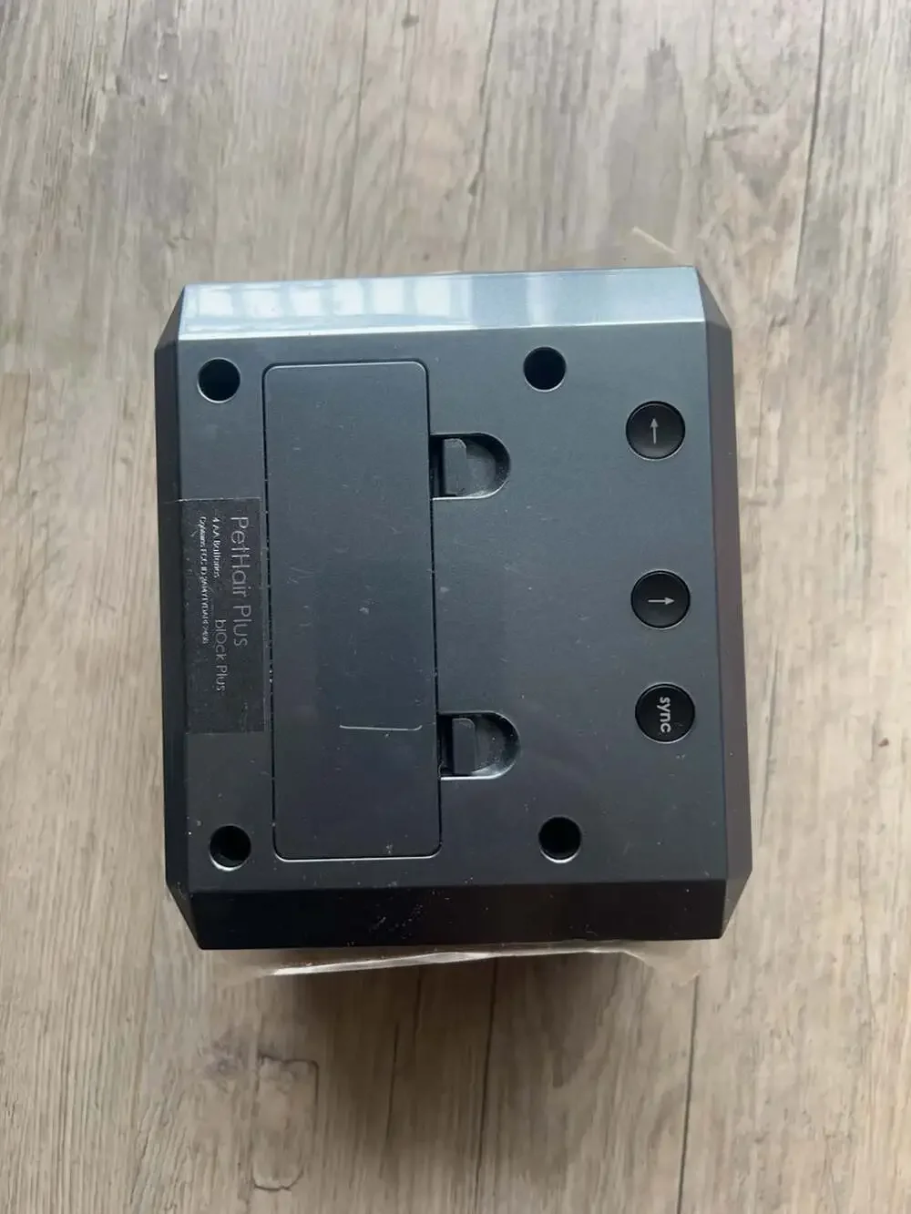 PetHair Plus Block Plus Sync Hub